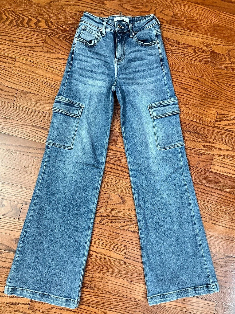 Risen Women's Wide Leg Cargo Jeans in Blue Like New